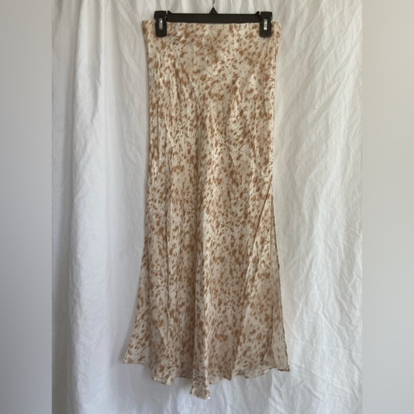 J Crew Y2K Animal Print Slip Skirt with Side slits Beige/White Size Small - Picture 6 of 15